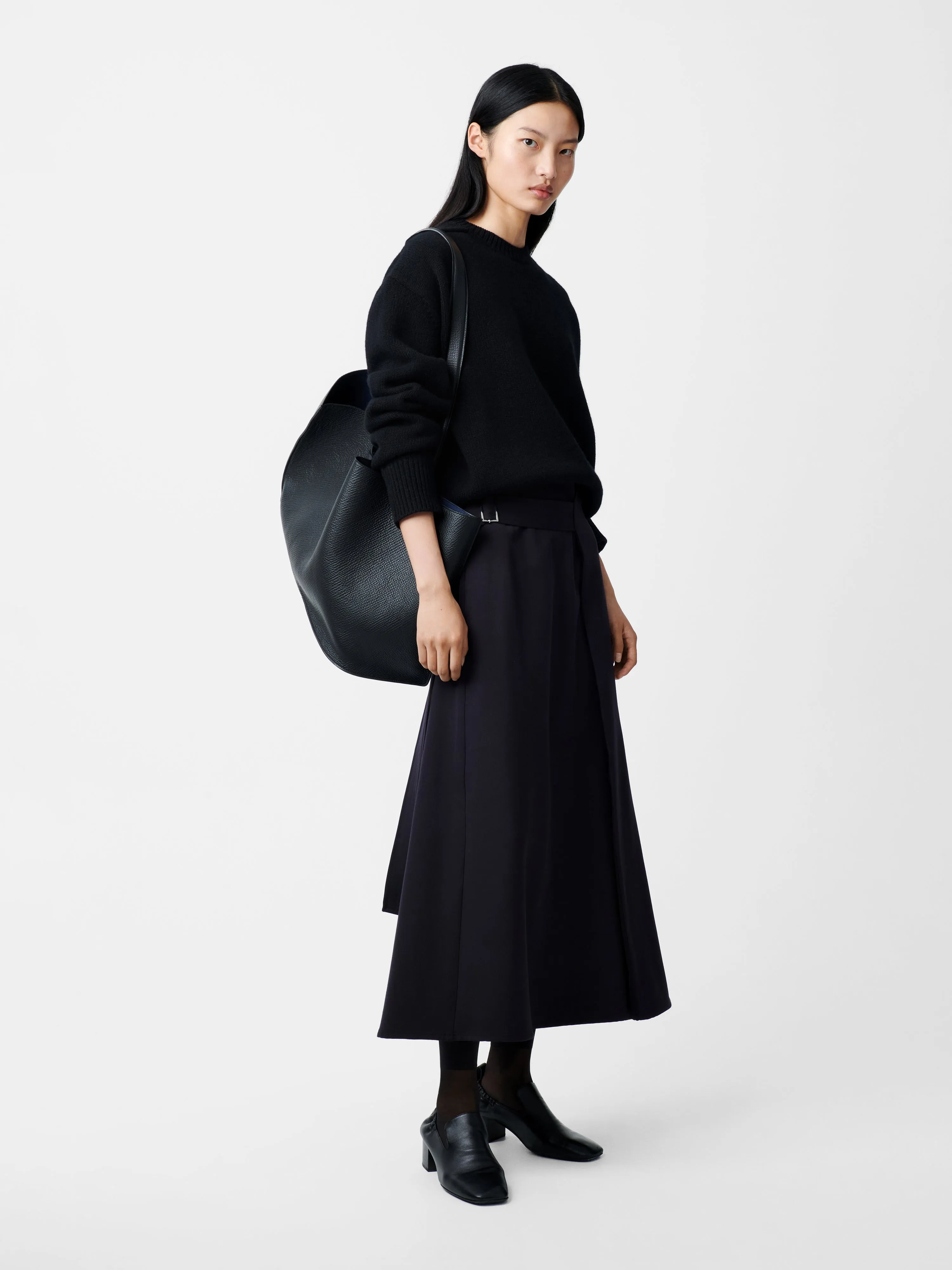 Bassi Skirt in Darkest Navy